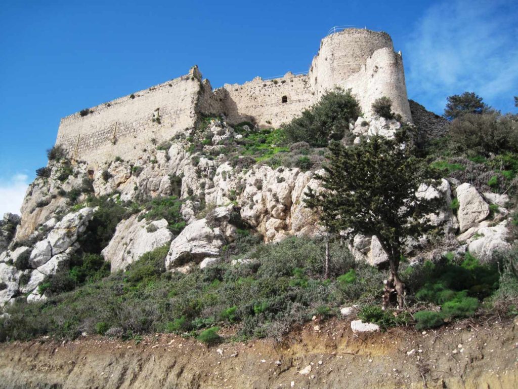 Hrad Kantara na severní straně ostrova Kypr dobyl mezi jinými i Richard Lví srdce během své výpravy roku 1191